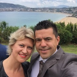 Cosmin Contra, alături de soția lui, Alina FOTO: instagram