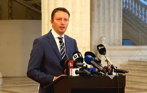 Premierul desemnat Siegfried Mureșan la o conferință de presă în Parlament. Foto: Cristian Otopeanu / Libertatea