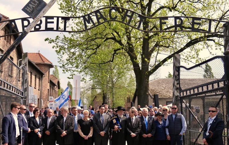 FOTO | Premierul Viorica Dăncilă a participat la Marşul Internaţional al Vieţii, de la Auschwitz la Birkenau