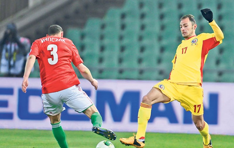 Povestea retragerii lui Ștefan Radu de la națională. Fundașul lui Lazio are amintiri neplăcute cu noul selecționer. Cosmin Contra l-a acuzat de indolență în 2008