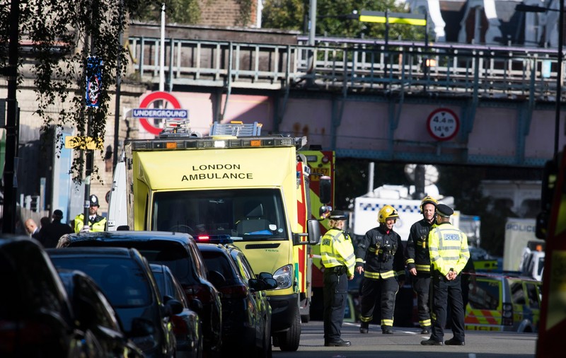 UPDATE | Operațiune antiteroristă în vestul Londrei. Un tânăr de 18 ani a fost arestat în legătură cu atacul de la metroul londonez