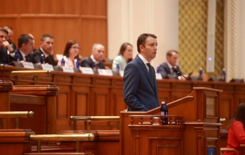 Guvernul lui Siegfried Mureșan a picat la votul din Parlament. Sursă foto: Eli Driu / Libertatea