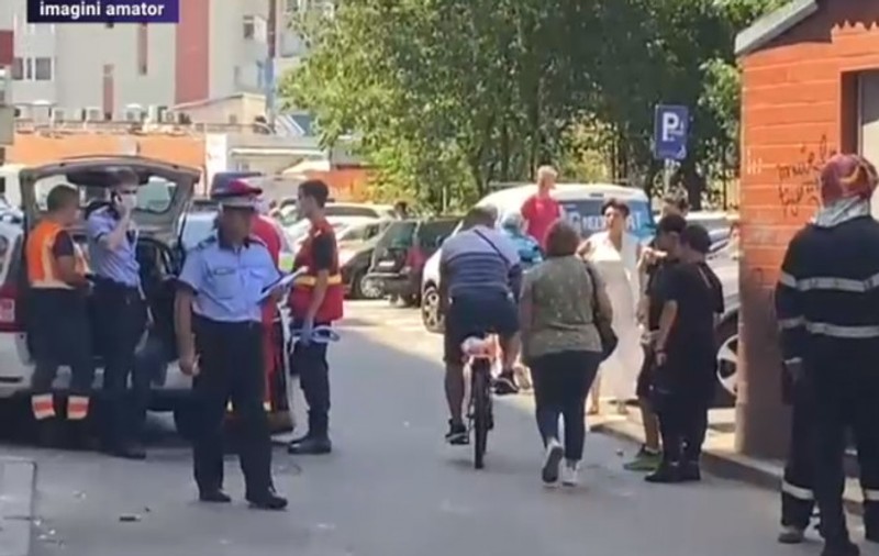 Incident grav în Capitală. O bucată de tencuială de la un bloc a căzut peste un copil de 11 ani
