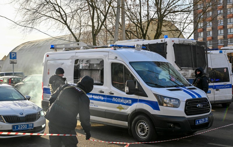 O femeie și-a înjunghiat iubitul din cauză că a refuzat să-i calce hainele, în Rusia: „E o ființă neajutorată!”