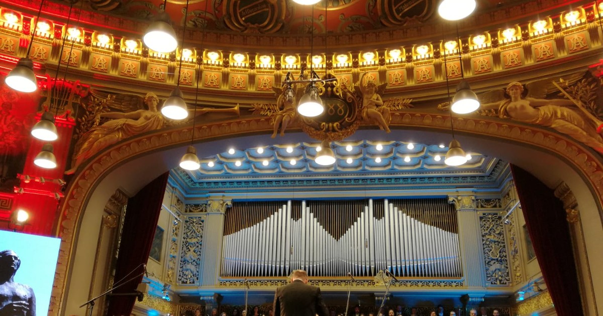 Regal pentru Centenar și Marea Fresca de la Ateneul Român