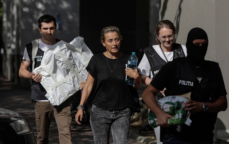 Cum plănuia Miruna Pascu să-și scape fiul de închisoare, după ce a ucis doi oameni. „Fac dosar medical. O să pleci vreun an de zile din România”