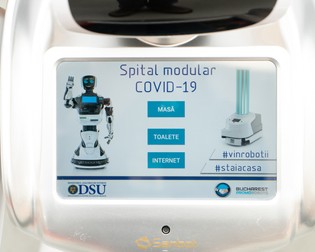 Robotul Amelia are integrată o aplicaţie cu ecran tactil care ghidează pacienţii