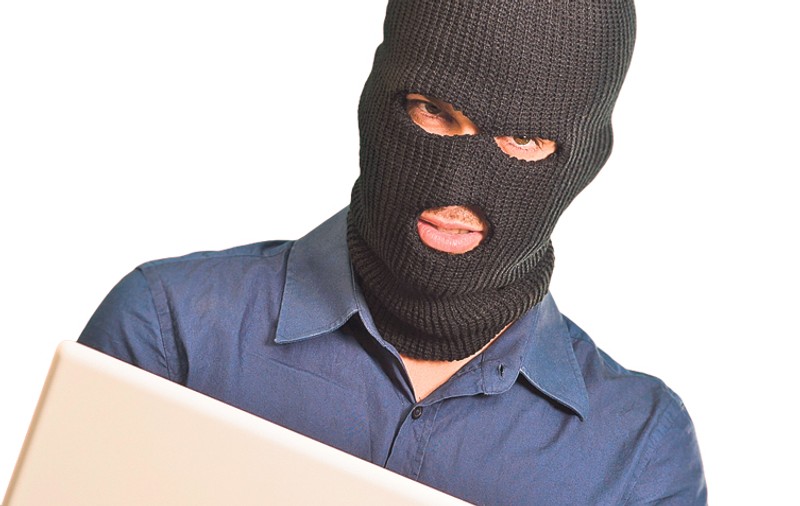 Vânzătorii de "ierburi", filaţi pe internet | EXCLUSIV