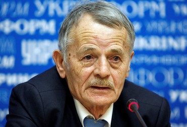 Mustafa Dzhemilev a vorbit 40 de minute cu Vladimir Putin la telefon. Foto: EPA