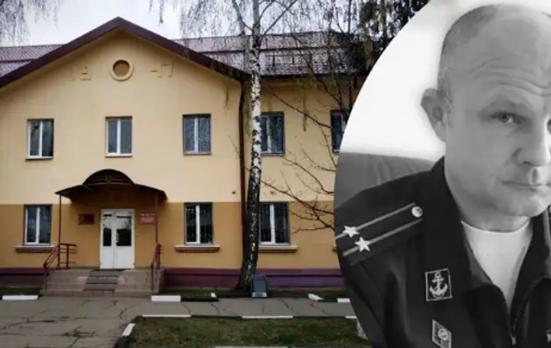 Un șef de comisie de recrutare din Rusia, veteran al războaielor cecene, găsit mort lângă gardul casei sale. Poliția nu exclude varianta unei crime