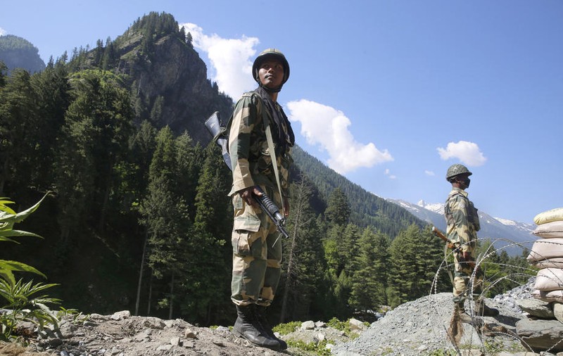 China a pierdut cel puțin 40 de soldați în confruntarea de frontieră cu India, anunță un ministru al guvernului de la New Delhi