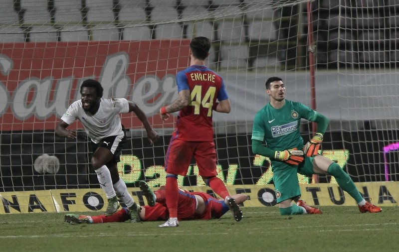 Liga 1: FC Voluntari - Steaua 3-1. Lovitură de teatru în ”Groapă”! Campioana a jucat lamentabil. Eroul a fost Kone, dublă de senzație. Toate reacțiile / LIVE BLOG & VIDEO