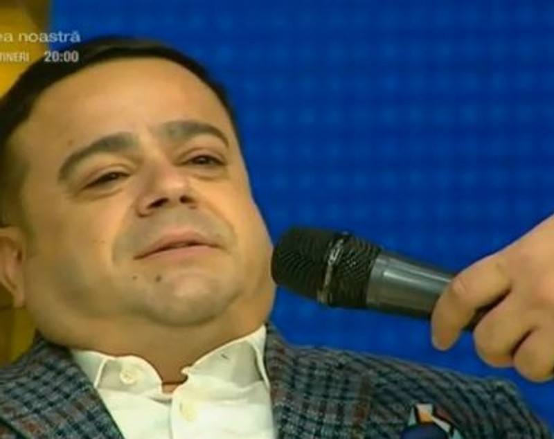Ipostază de senzație cu Adi Minune. S-a pensat în direct, cu ața | FOTO