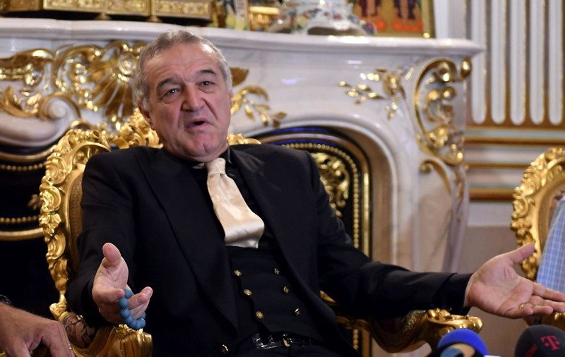 Gigi Becali şi Valeriu Argăseală vor fi aduşi cu mandat la tribunal, după ce nu s-au prezentat la procesul transferului lui Mihai Costea