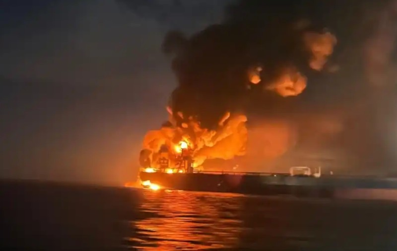 O navă care transporta ulei de floarea-soarelui din Rusia spre Georgia a fost atacată în Marea Neagră