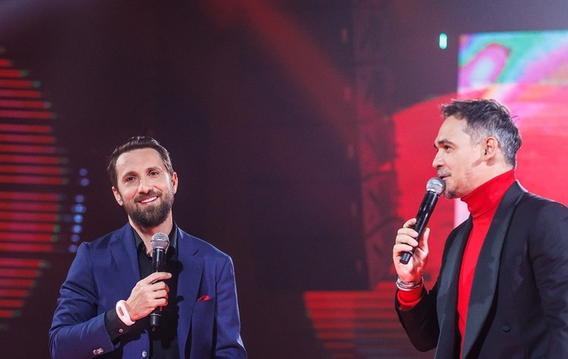 Dani Oțil, moment bizar dezvăluit în timpul unui interviu: „Am adormit cu șnițelele în mână”