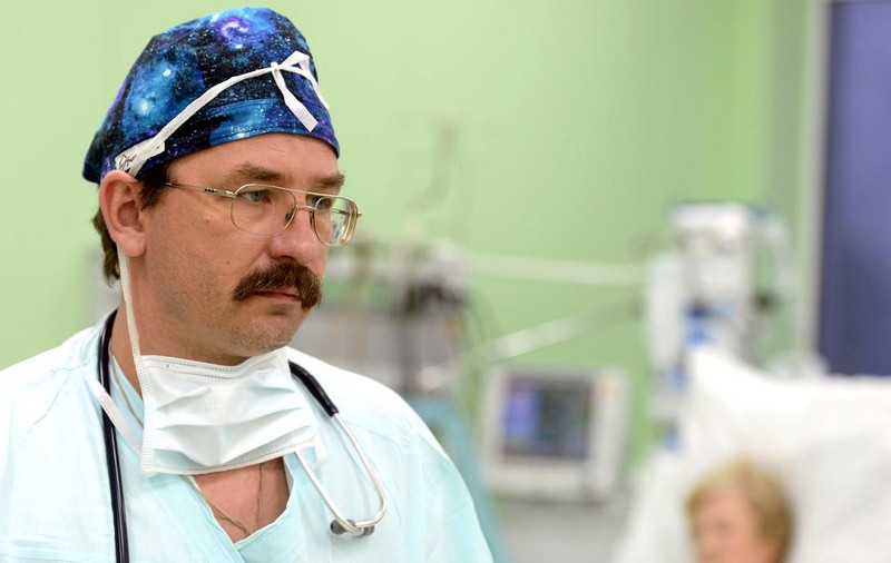 Linii telefonice de consiliere pentru medicii români care se simt depăşiţi de situație. Care e cea mai mare spaimă a celor care deja au sunat