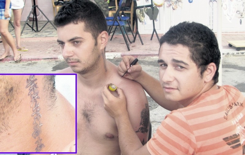 Pe Litoral primeşti un tatuaj cu henna şi poate o alergie, la doar 20 de lei