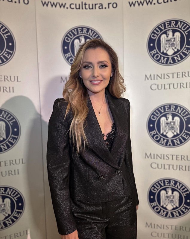 Ce pensie alimentară le va plăti Alexandru Ciucu fetelor lui. Alina Sorescu, noi detalii după finalizarea divorțului. „A venit cu această declarație de 807 lei venituri”