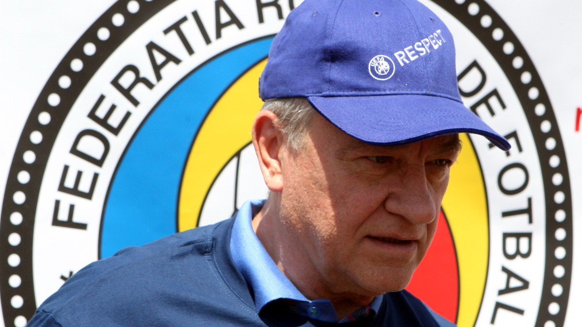 Lovitură pentru Mircea Sandu