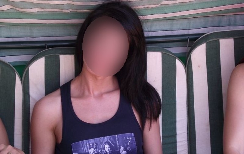 FRUMUSEŢEA e MOŞTENIRE DE FAMILIE! Uite cât de DRĂGUŢĂ este SORA LUI VICTOR SLAV! FOTO