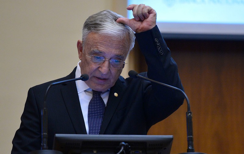 Isărescu: Creșterea economică va fi apropiată de 4%. Guvernul mizează pe un avans de 5,5%