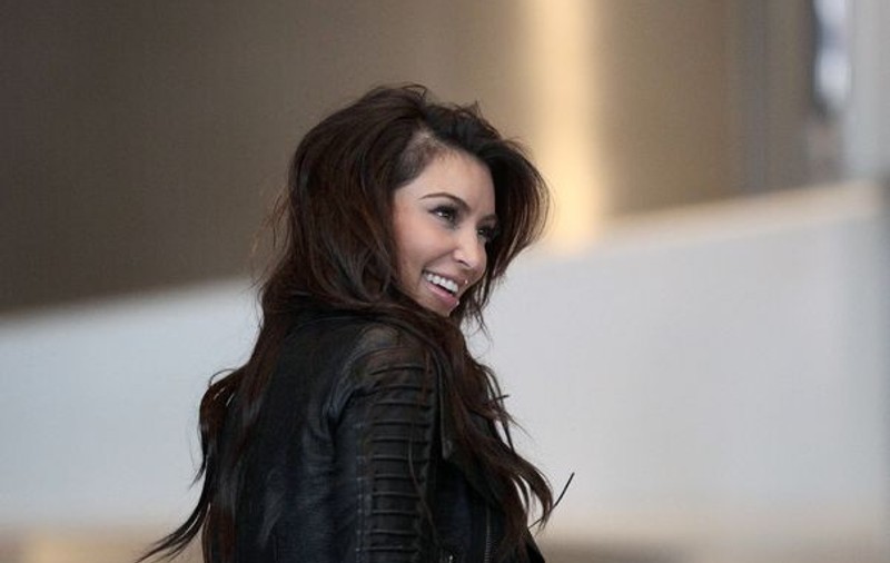 Kim Kardashian, surprinsă cu chelia la vedere | FOTO