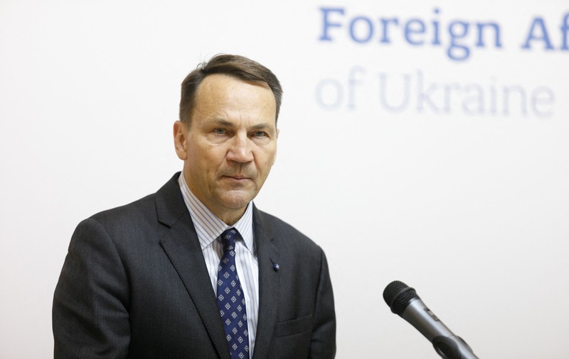 Polonia cere UE ca sprijinul pentru refugiații ucraineni cu vârstă de recrutare să fie stopat. De ce a fost invocat numele României