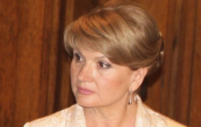 Maria Băsescu, surprinsă la un spectacol la Circul Globus. Preşedintele Traian Băsescu, aşteptat la deschiderea FOTE