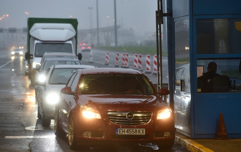 Ungaria amenință Bulgaria că îi va bloca aderarea la Schengen, prin veto, dacă nu renunță la taxa pe gazul rusesc