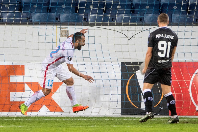 epa06232861 Steaua's Junior Morais (L) celebrates after scoring the 2-1 lead during the UEFA Europa League group G soccer match between FC Lugano and FC Steaua Bucharest in Lucerne, Switzerland, 28 September 2017. EPA-EFE/URS FLUEELER