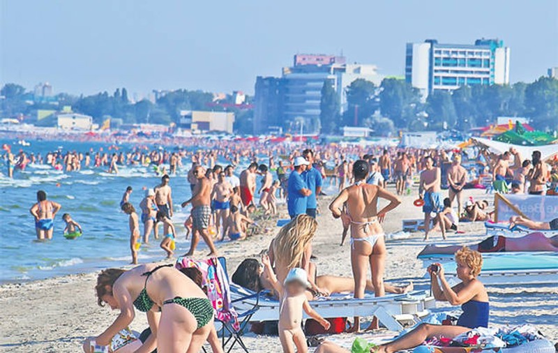 Mergi la mare pe bani puțini! Începe ediția de primăvară a programului «Litoralul pentru toți»