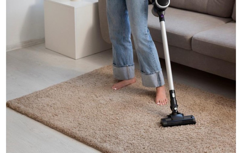 5 obiceiuri care îți pot strica aspiratorul vertical
