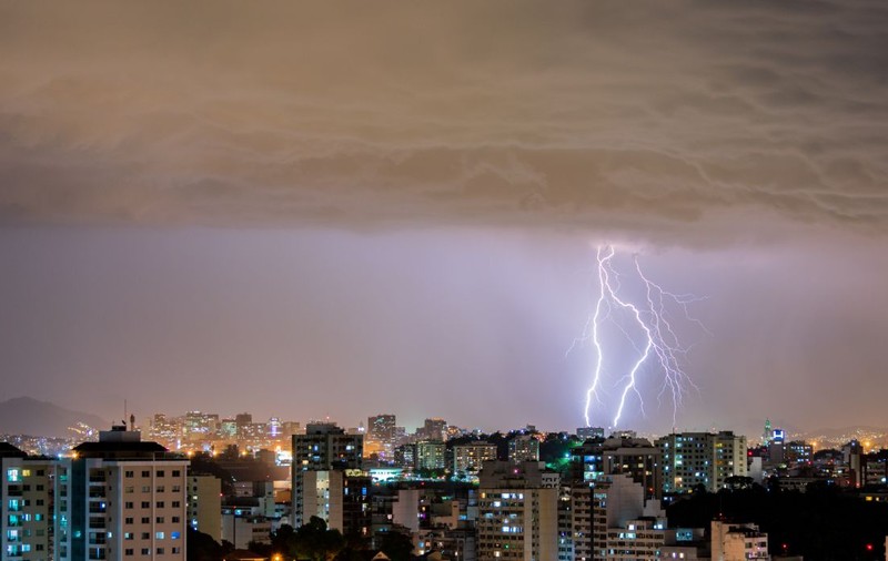 De când se schimbă vremea, după zilele de foc cu 40 de grade. Meteorolog ANM: „Vor fi averse torențiale, vijelii, grindină”
