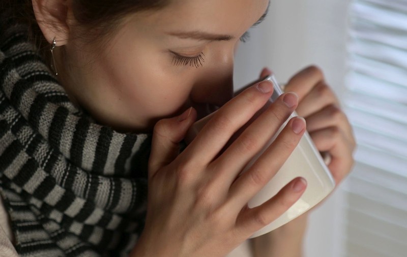 Avertisment pentru consumatori: Unele plicuri pentru răceală conțin și echivalentul a peste două lingurițe de zahăr