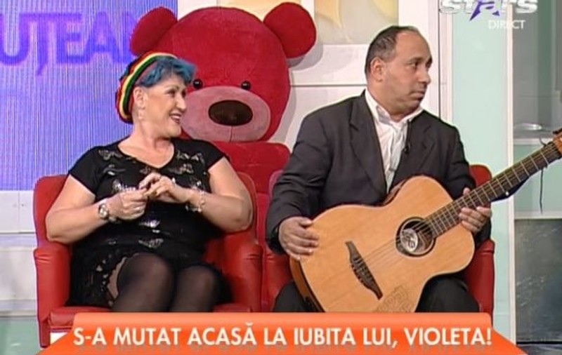 Gigel Frone, cântăreţul virgin la 47 ani, s-a mutat cu iubita lui