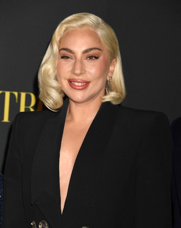 Lady Gaga s-a logodit cu Michael Polansky după 4 ani de relație. Cum s-a dat de gol artista