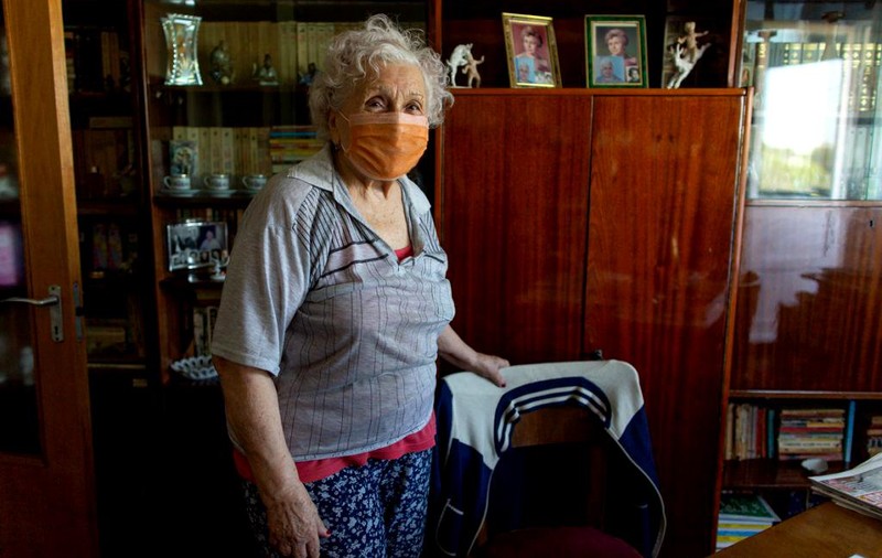 Telekom recunoaște că i-a încărcat factura pensionarei care a plătit 20 de luni un abonament de date mobile pe care nu l-a avut niciodată