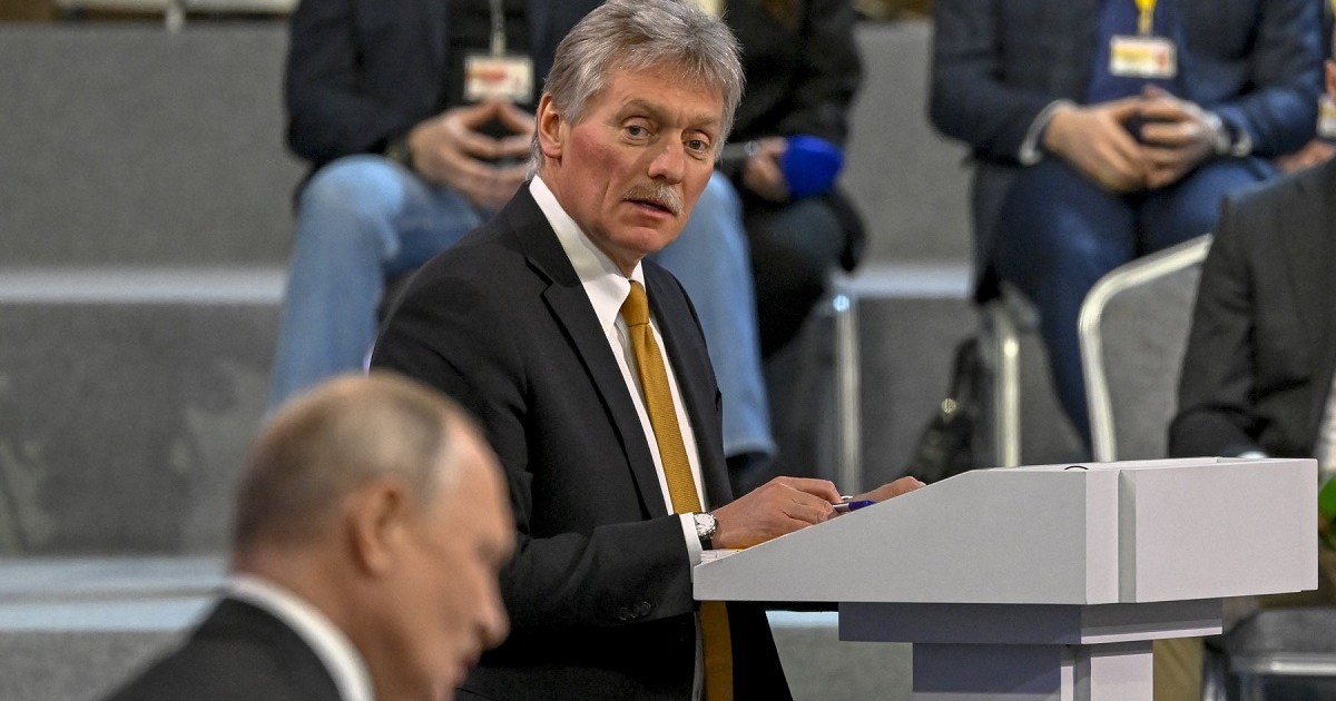 Dmitri Peskov și Vladimir Putin în plan apropiat FOTO Profimedia