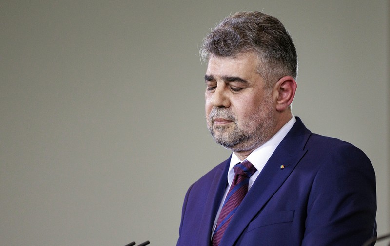 Toți românii vor plăti pomenile bugetare ale lui Ciolacu. Gaura a ajuns la 250 de miliarde de lei, nu se face economie cu două ministere desființate