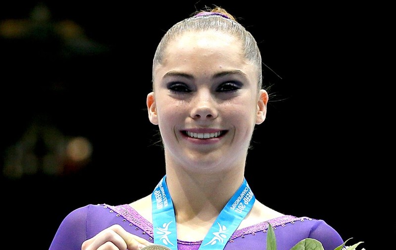 Fotografii cu gimnasta McKayla Maroney GOALĂ PUŞCĂ au apărut pe Internet. Americanca afirmă că era MINORĂ când şi-a făcut pozele