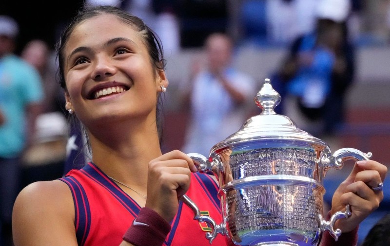 Emma Răducanu, locul 3 în topul câștigurilor din tenis pe 2021. Ce loc ocupă Simona Halep