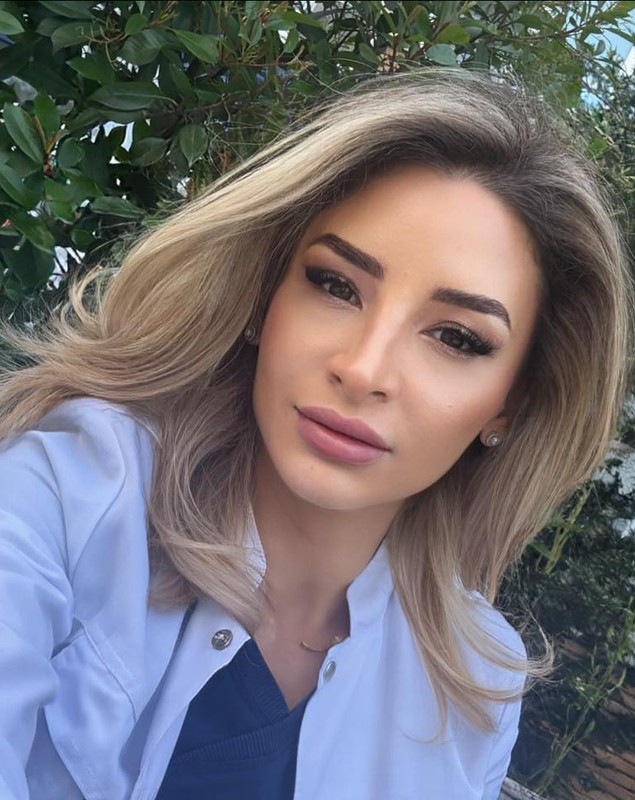 Fiola găsită în camera de gardă în care dr. Ștefania Szabo a murit la numai 37 de ani, la Spitalul Județean Buzău