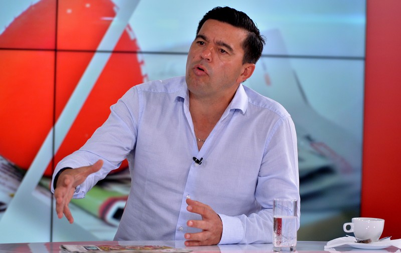 Rămâne Dinamo fără antrenor? Cosmin Contra, la un pas să fie demis de spanioli: “Nu sunt genul să dau bir cu fugiții”