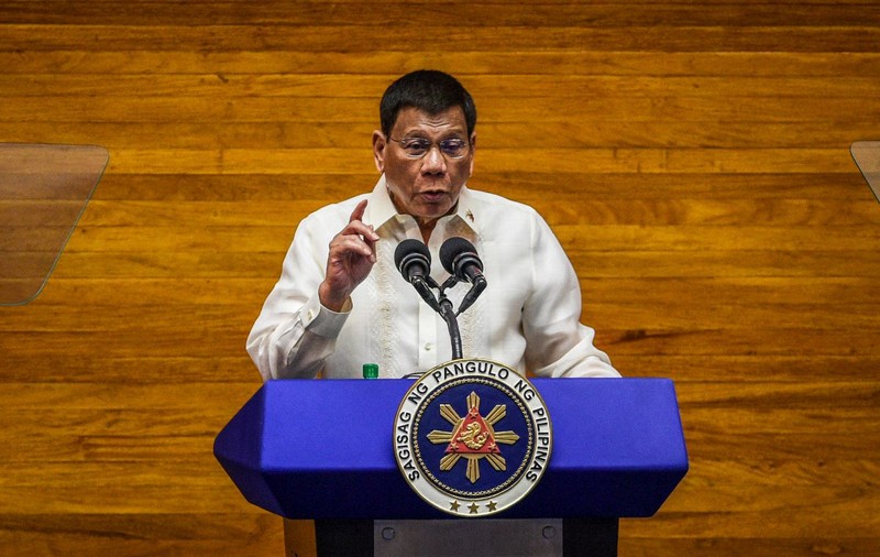 Oficialii filipinezi vor fi sancționați din cauza ritmului lent de vaccinare. Câte doze vrea președintele Duterte să fie administrate zilnic