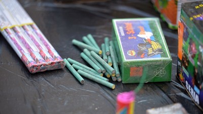 Peste 500 de români, mai ales copii și tineri, au suferit răni grave sau mutilări pe viaţă, numai anul trecut, din cauza petardelor și artificiilor folosite de Anul Nou