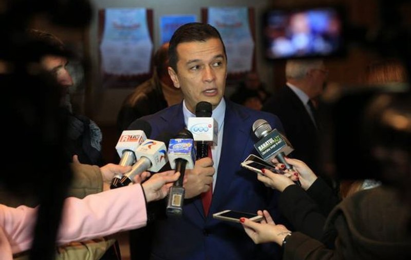 Grindeanu, despre decizia privind redefinirea familiei în Constituție: Românii vor decide prin vot