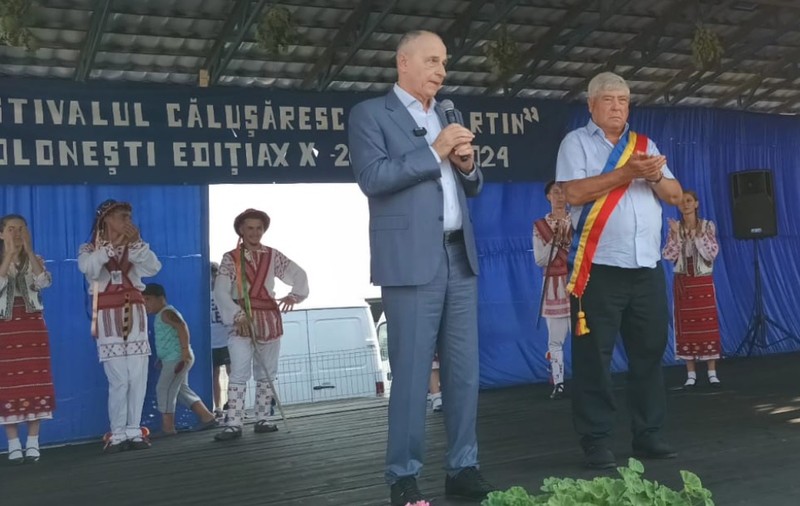 Mircea Geoană, huiduit la Colonești, unde este cetățean de onoare. Primarul comunei: „Nu vă e rușine?”