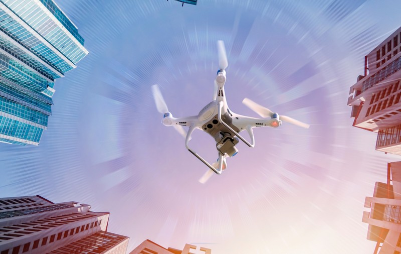 Dronele profesionale: 5 proiecte pentru care merită să investești în echipamente de top