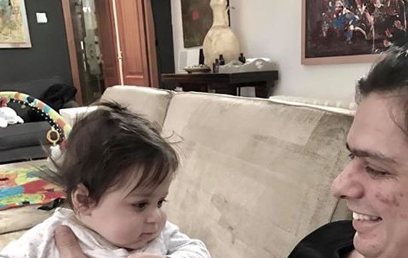 Frați la 32 de ani distanță! Carmin, băiatul lui Marian Ionescu, îndrăgostit de fratele său Andrei